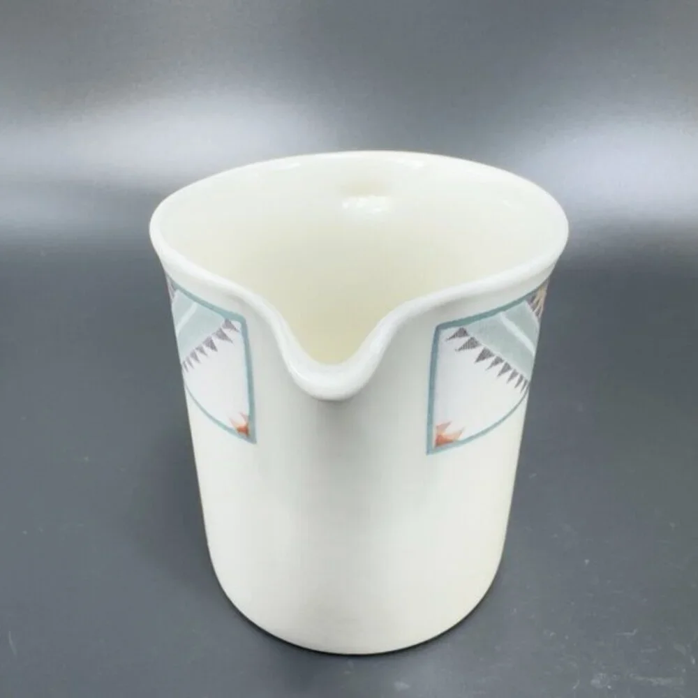 Mikasa Intaglio Santa Fe Ceramic Small Pitcher Creamer Stoneware Malaysia‎ VTG